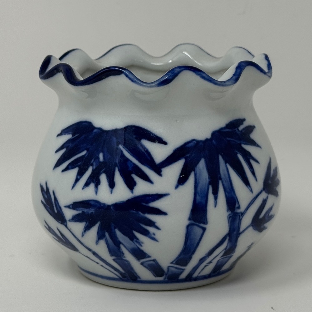 Vintage Blue & White Chinoiserie Bamboo Cachepot Planter Vase Scalloped Rim